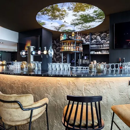 Der Valk 4* هيلين