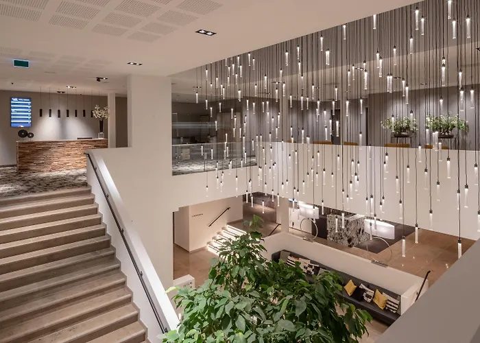 Der Valk Отель 4*