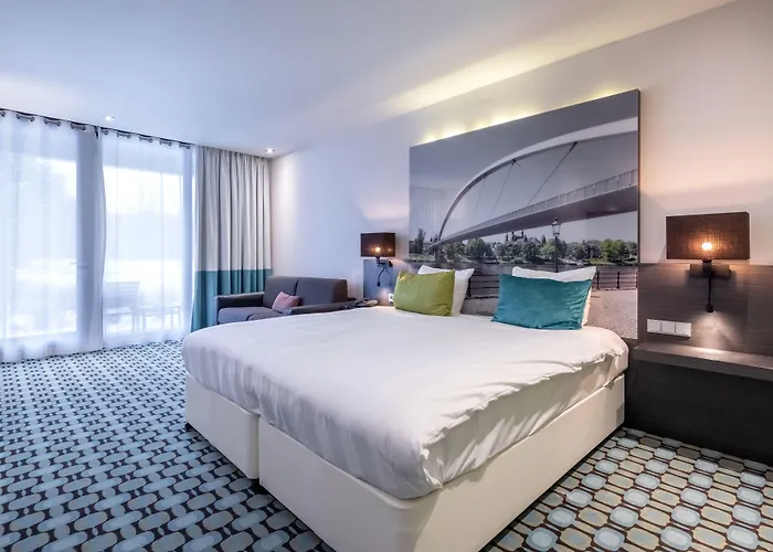 Der Valk 4* Херлен