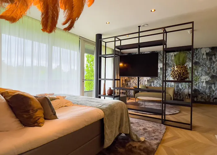 Der Valk Отель 4*