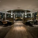 Hotel Der Valk 4*