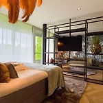 Der Valk Hotel 4*