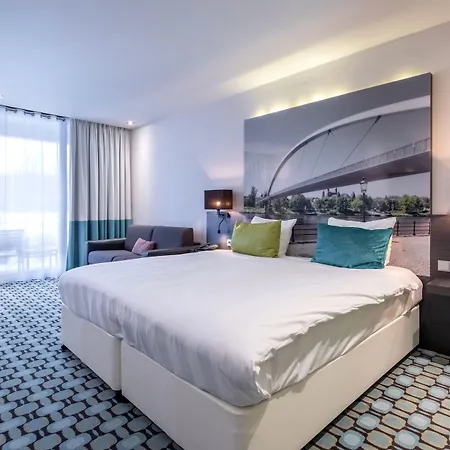 Der Valk 4* 헤를렌